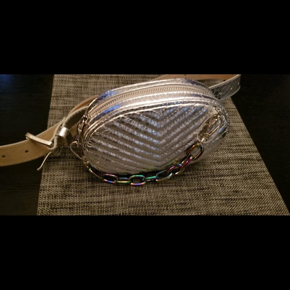 Steve Madden fanny pack